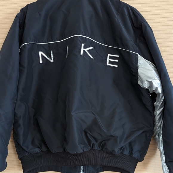 Nike Puffer Jacket - Picture 2 of 2